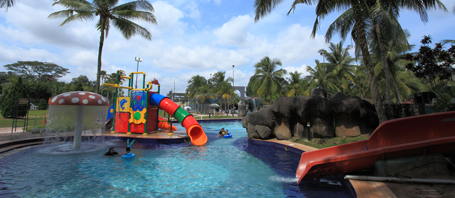 STARHILL GOLF & COUNTRY CLUB :: Water Park